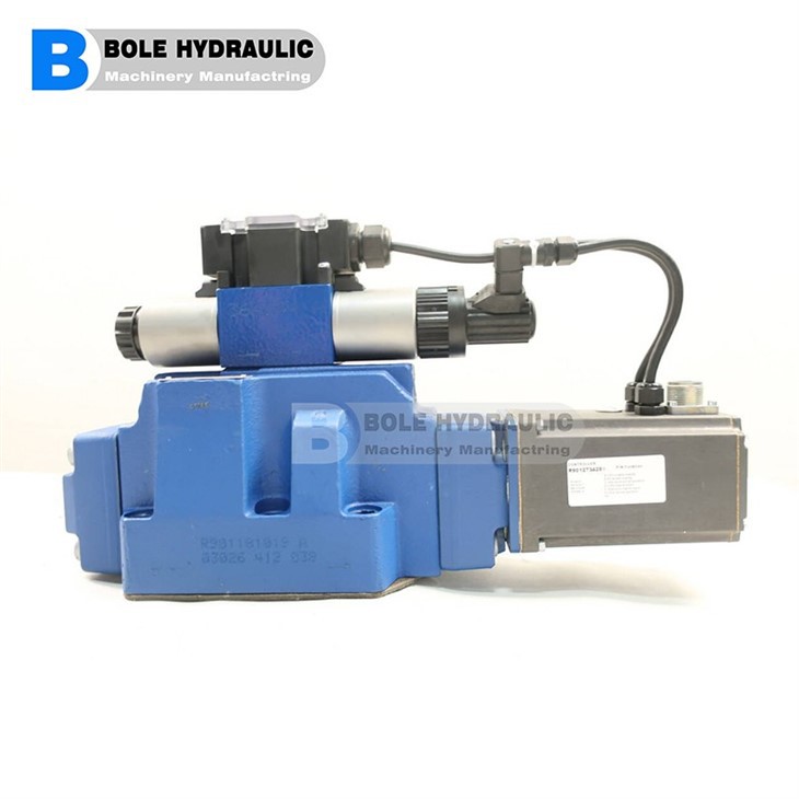 R901401280 4WMM10D5X//V Directional Valve With Hand Lever Actuation